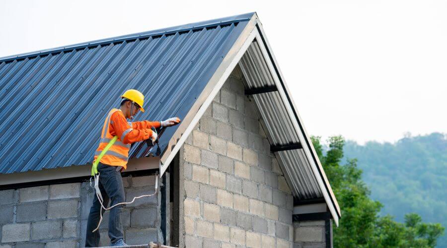 Expert top industrial roofings services in Whittaker, MI